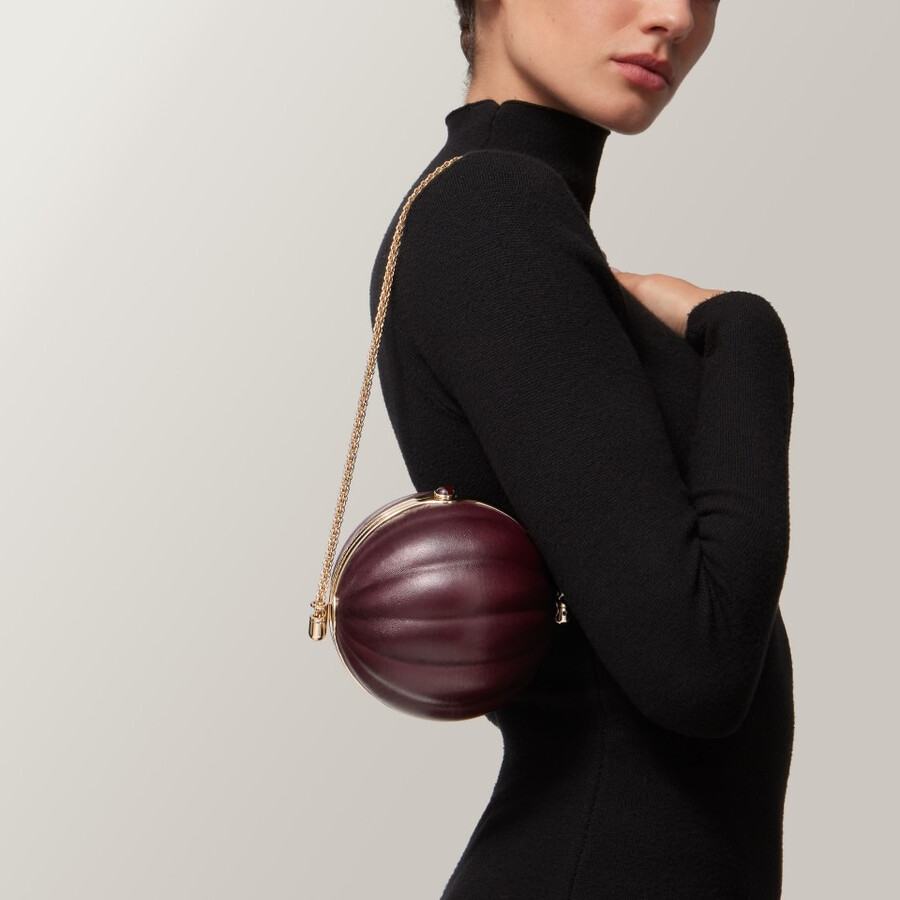 runde tasche mit kannelurenmuster cartier soir