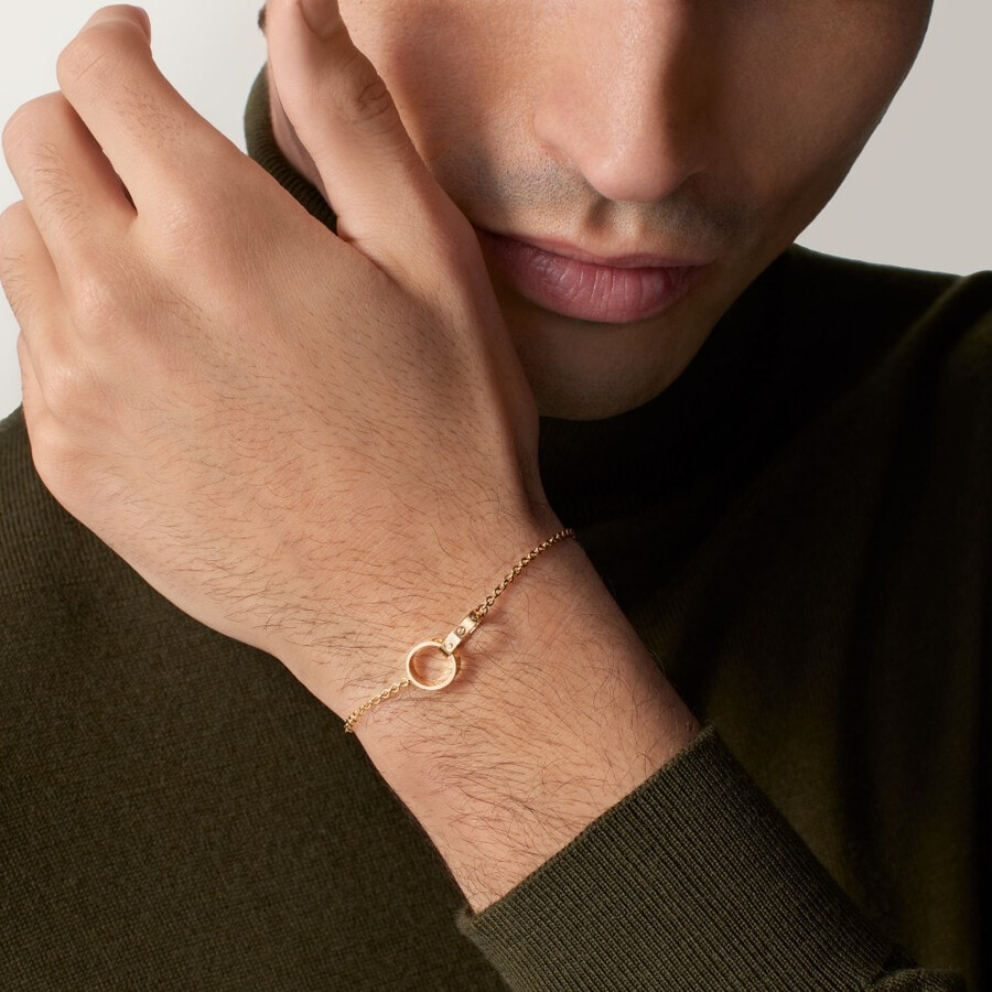 love-armband an der kette