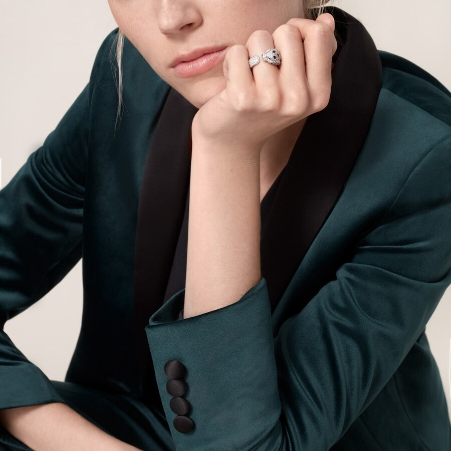 panthère de cartier-ring mittleres modell halb gepflastert