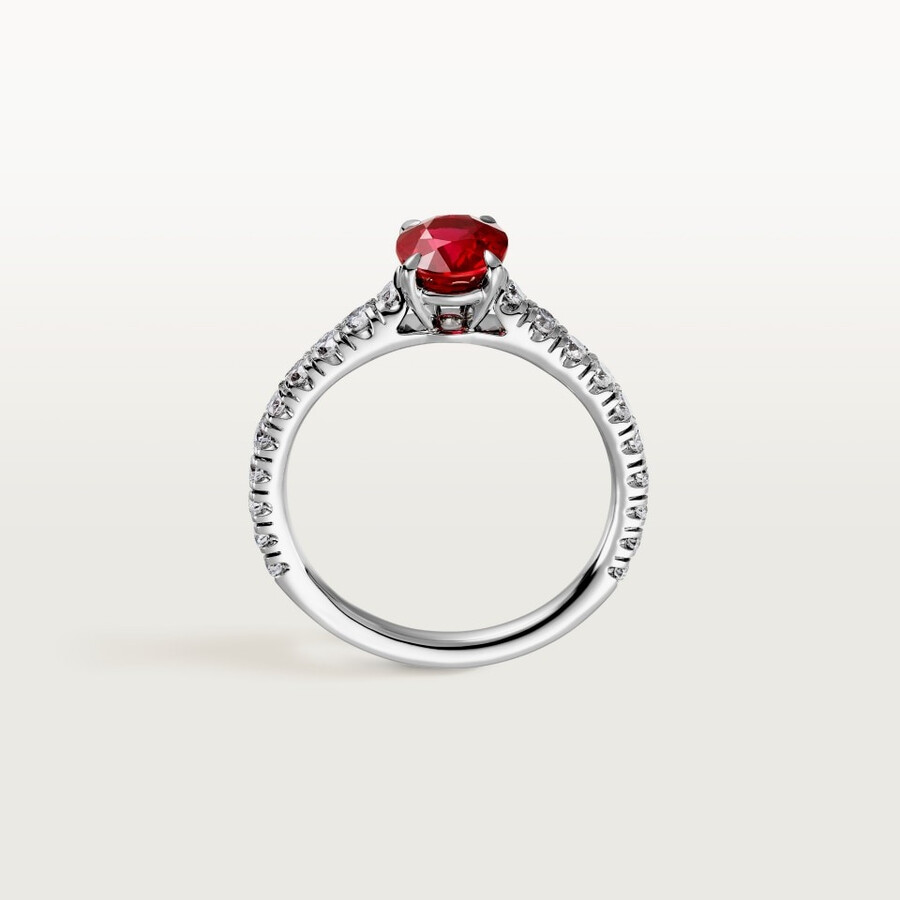 solitärring von 1895 oval geschliffener rubin pavé-fassung
