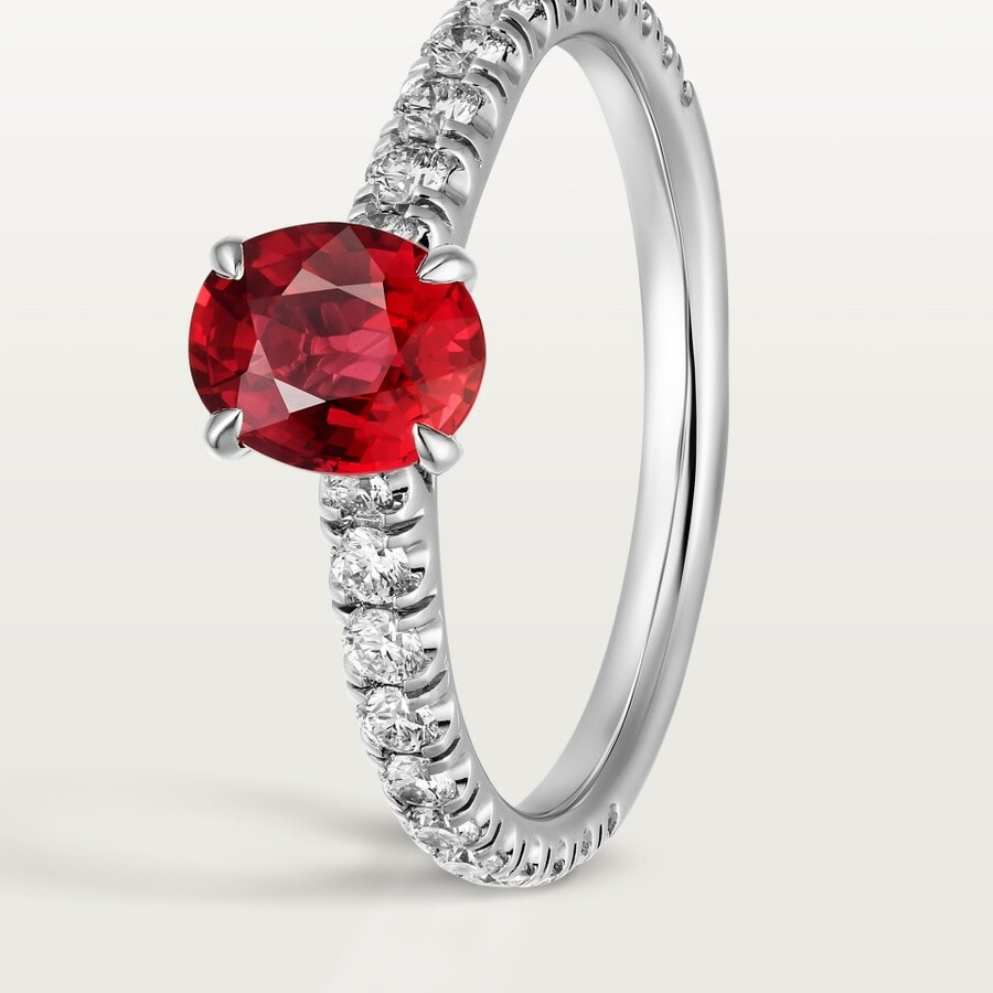 solitärring von 1895 oval geschliffener rubin pavé-fassung