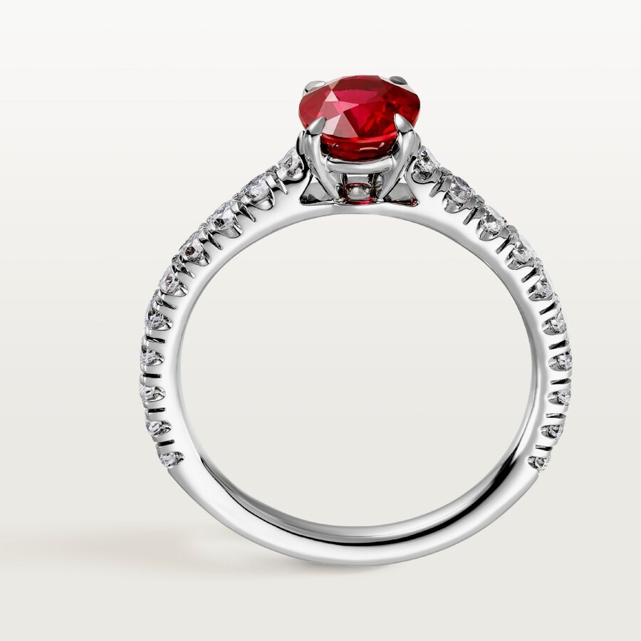 solitärring von 1895 oval geschliffener rubin pavé-fassung
