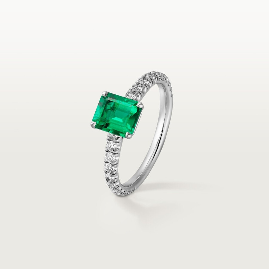 solitärring von 1895 smaragd im smaragdschliff pavé-fassung