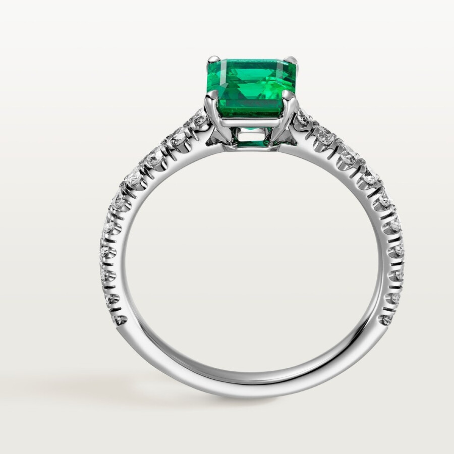 solitärring von 1895 smaragd im smaragdschliff pavé-fassung