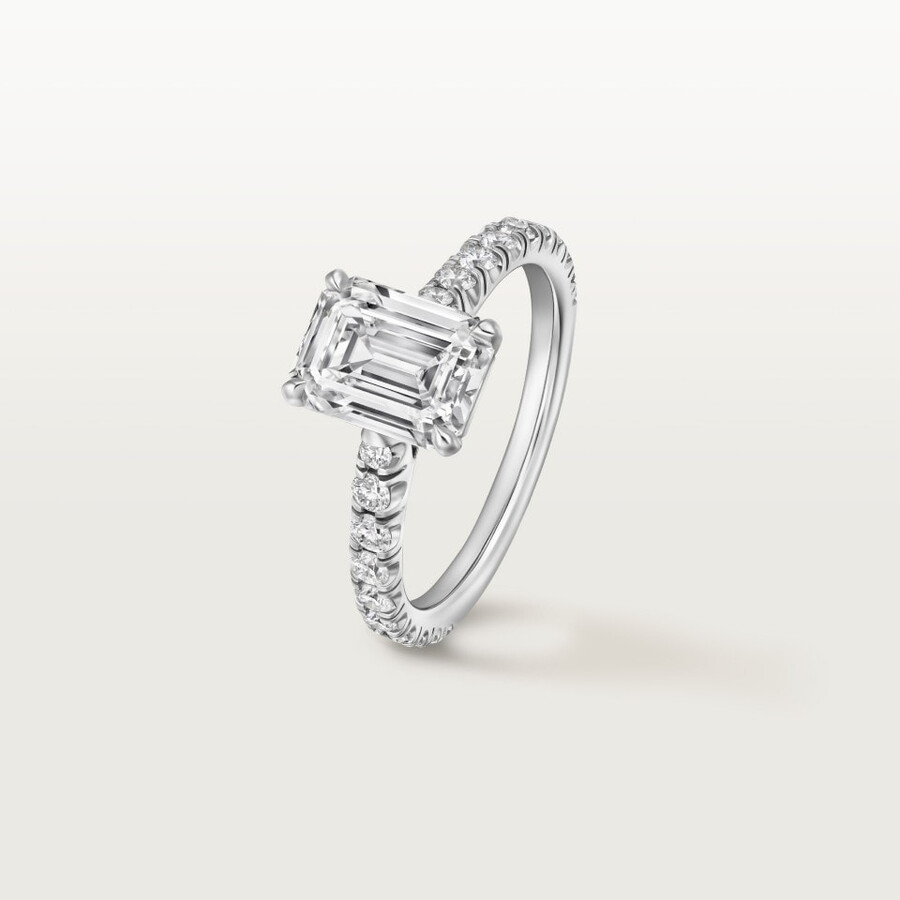 solitärring von 1895 diamant im smaragdschliff pavé-fassung