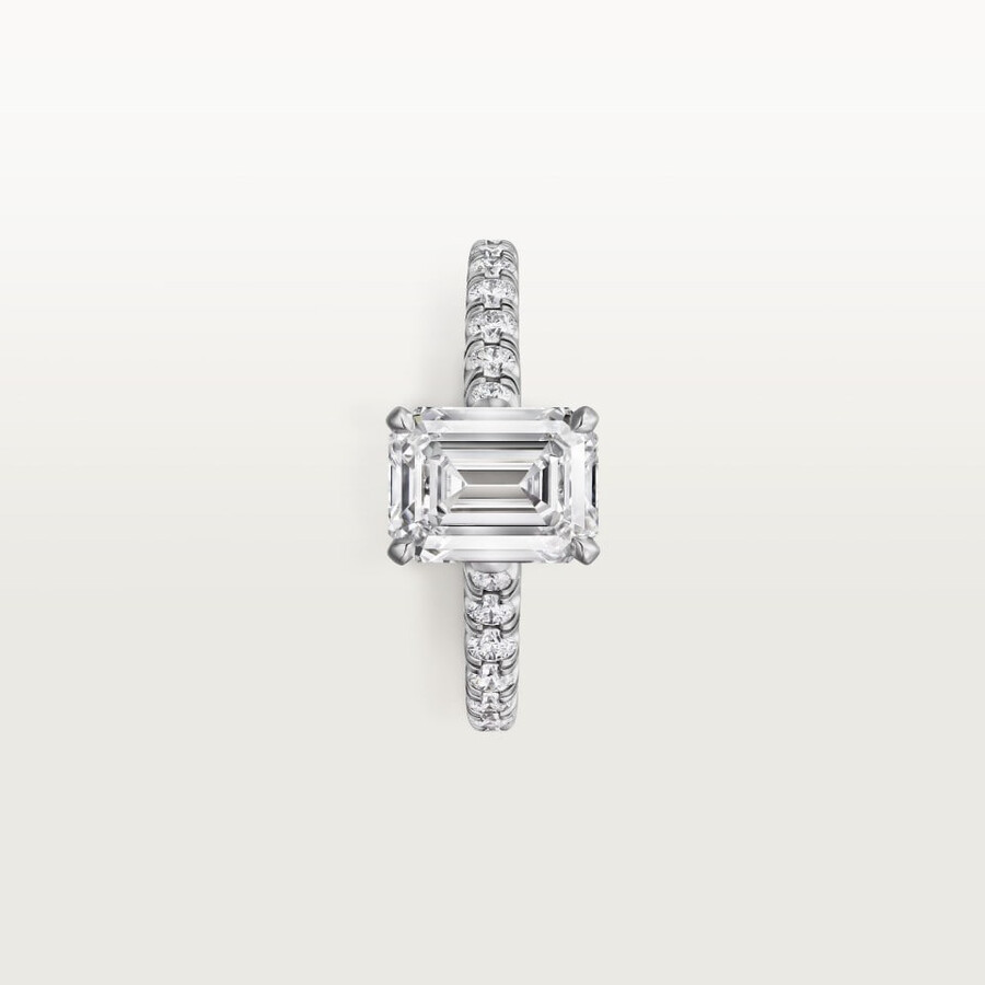 solitärring von 1895 diamant im smaragdschliff pavé-fassung