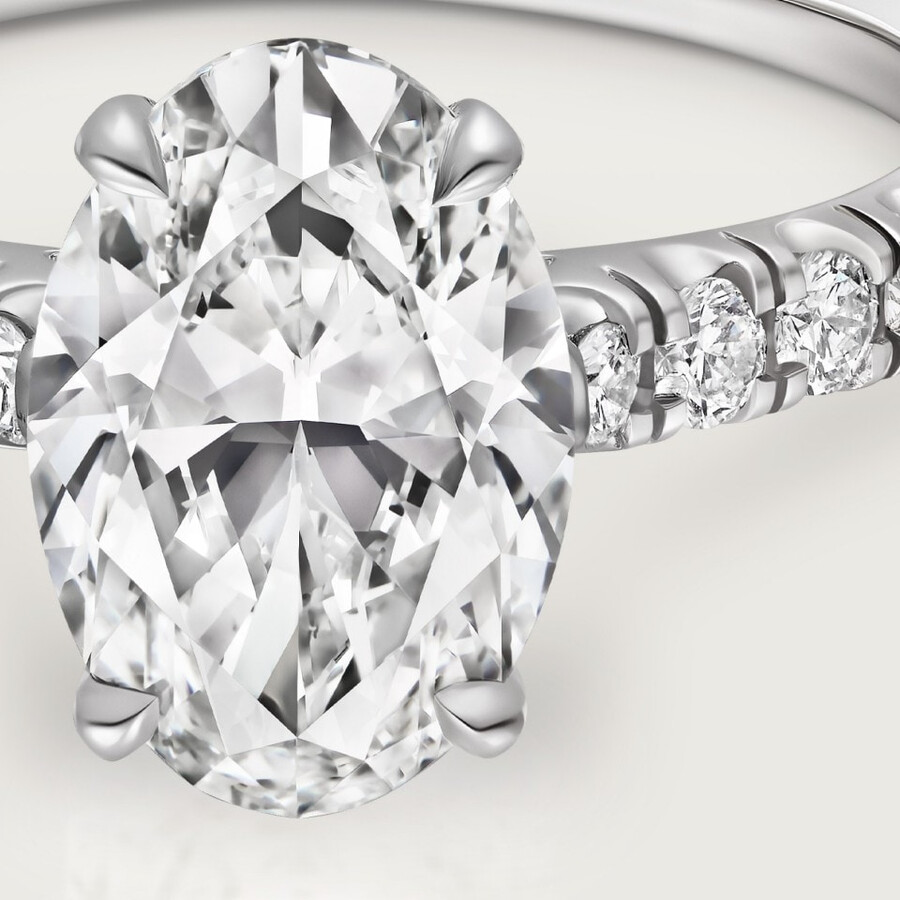 solitärring von 1895 oval geschliffener diamant pavé-fassung