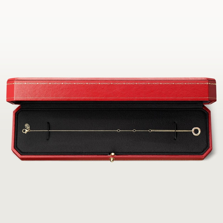 trinity-armband an der kette